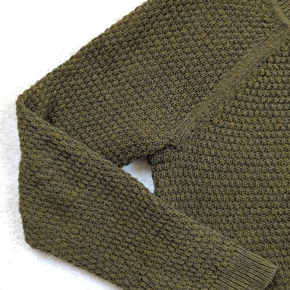 Old Navy Cotton Blend Sweater, Olive Green, Size L - Picture 3 of 9